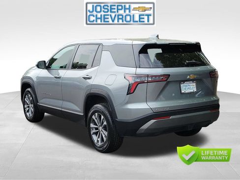 Certified 2025 Chevrolet Equinox LT FWD image 3