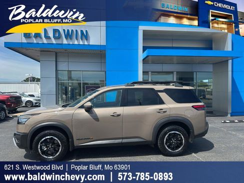 Used 2023 Nissan Pathfinder Rock Creek image 1