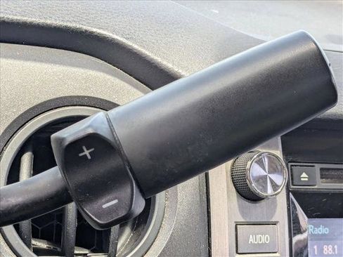 Used 2018 Toyota Tundra SR RWD image 12