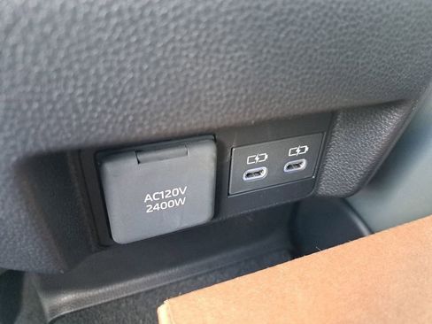 New 2025 Toyota Tacoma Trailhunter image 9