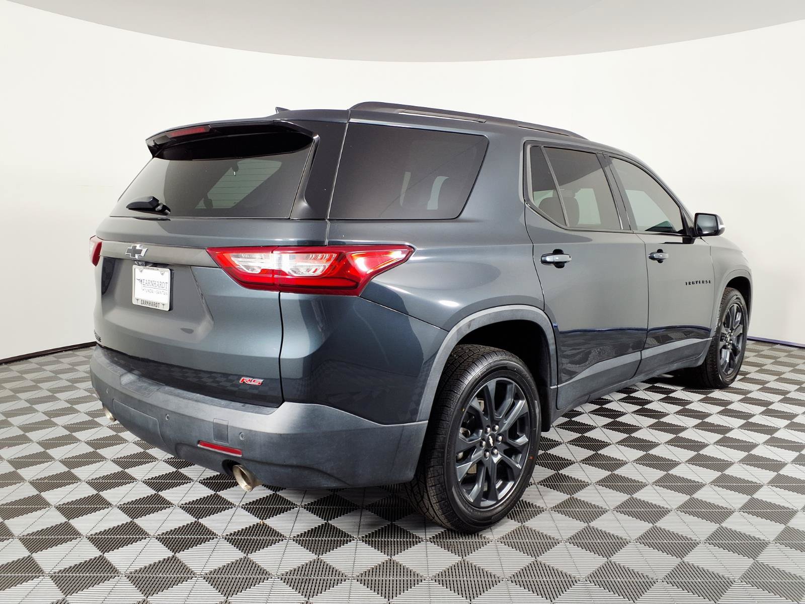 Used 2021 Chevrolet Traverse RS FWD image 4