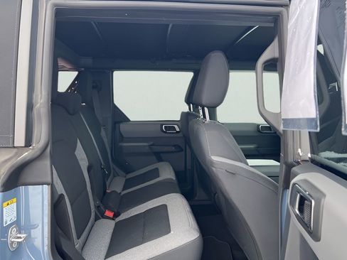 Used 2023 Ford Bronco Big Bend image 12