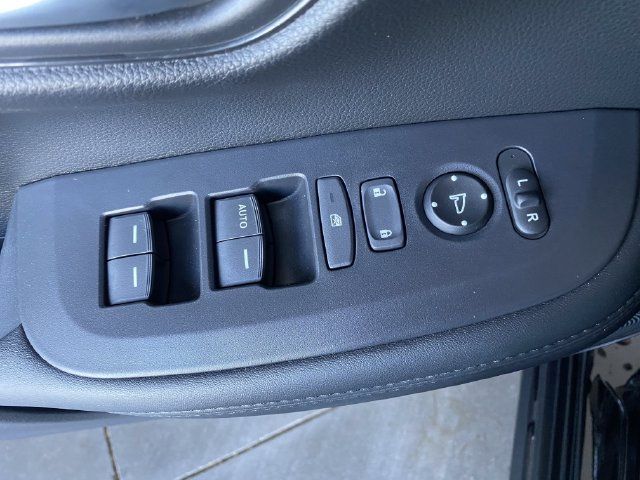 Certified 2026 Honda HR-V LX image 20