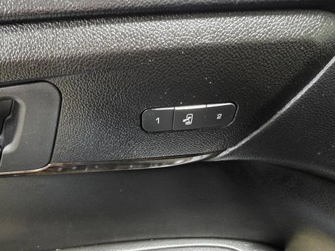 Used 2013 GMC Acadia Denali AWD/4WD image 30
