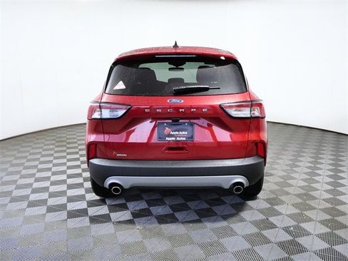 Certified 2022 Ford Escape SE w/ Cold Weather Package image 7