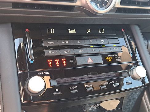 Used 2022 Lexus IS 350 F Sport image 22