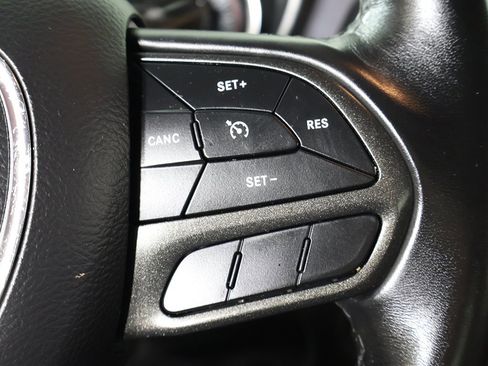 Used 2023 Dodge Challenger SXT image 36