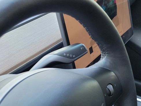 Used 2023 Tesla Model Y Long Range image 20