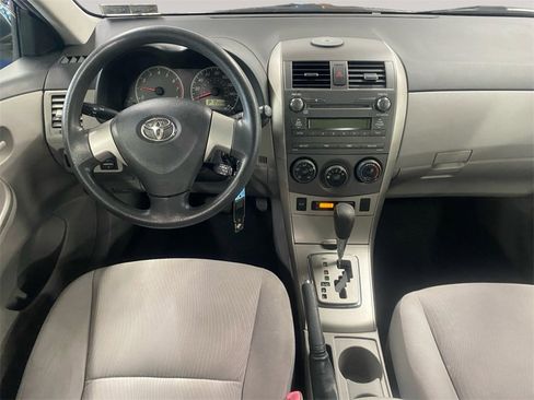 Used 2011 Toyota Corolla LE image 10