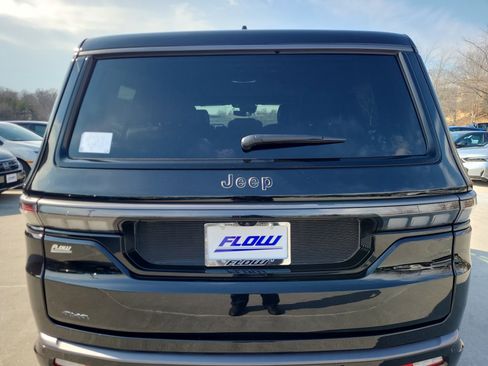 New 2026 Jeep Grand Wagoneer Limited image 14