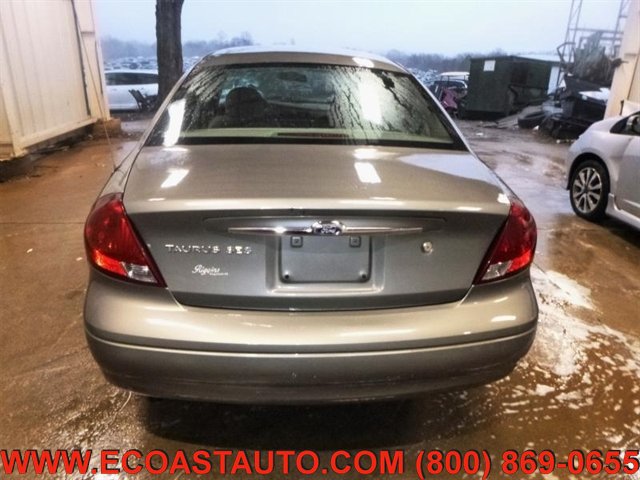 Used 2002 Ford Taurus SES FWD image 6