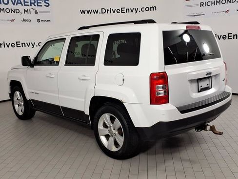 Used 2014 Jeep Patriot Latitude FWD image 6