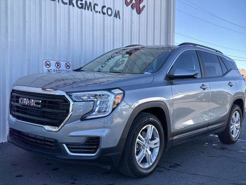 Used 2023 GMC Terrain SLE w/ Driver Convenience Package image 7