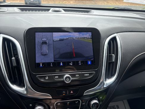 Used 2022 Chevrolet Equinox Premier FWD image 22