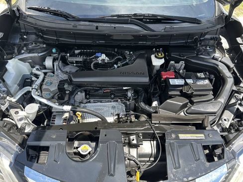 Used 2020 Nissan Rogue SV FWD image 4