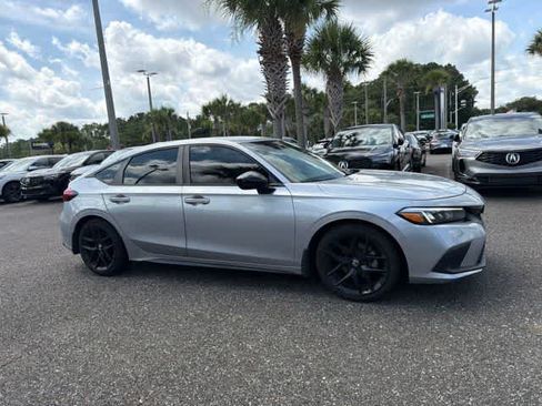 Used 2024 Honda Civic Sport image 11