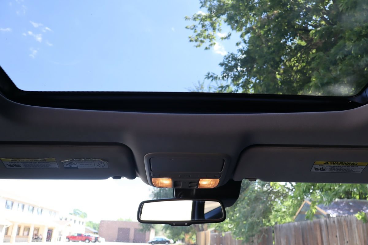 Used 2016 Honda Pilot Touring image 30