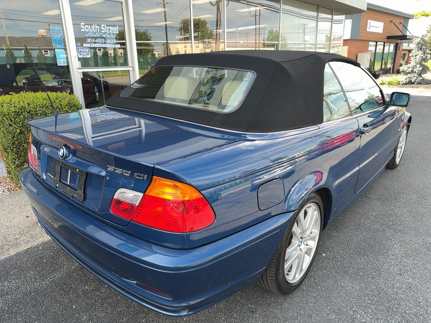 Used 2002 BMW 330Ci Convertible RWD image 30