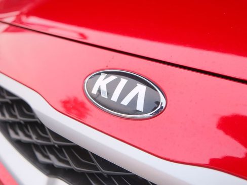 Used 2020 Kia Forte LXS image 42