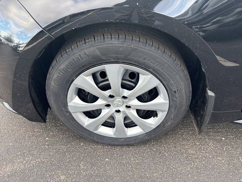 Used 2023 Toyota Corolla LE image 8