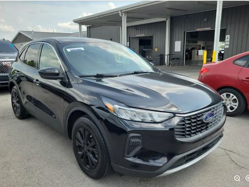 Used 2024 Ford Escape Active FWD image 1