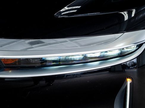 Used 2023 Lucid Air Pure image 13