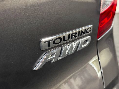 Used 2019 Honda Pilot Touring image 7