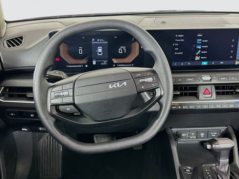 Used 2025 Kia K4 FWD image 18