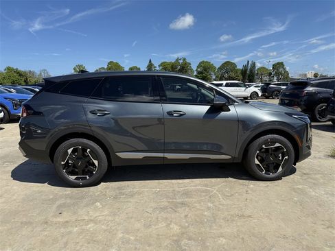 New 2026 Kia Sportage S image 3