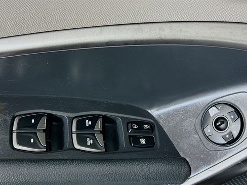 Used 2017 Hyundai Santa Fe Sport image 23