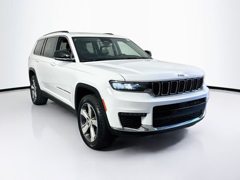 Used 2021 Jeep Grand Cherokee L Limited RWD image 3