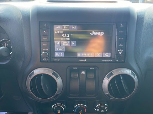 Used 2016 Jeep Wrangler Sport AWD/4WD image 20
