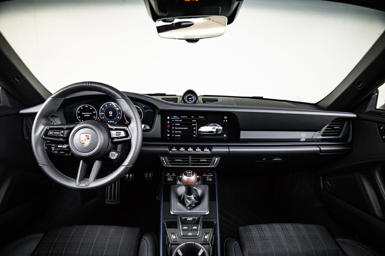 Certified 2026 Porsche 911 Carrera T RWD image 23