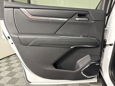 New 2025 GMC Acadia Elevation w/ Elevation Premium Package image 21