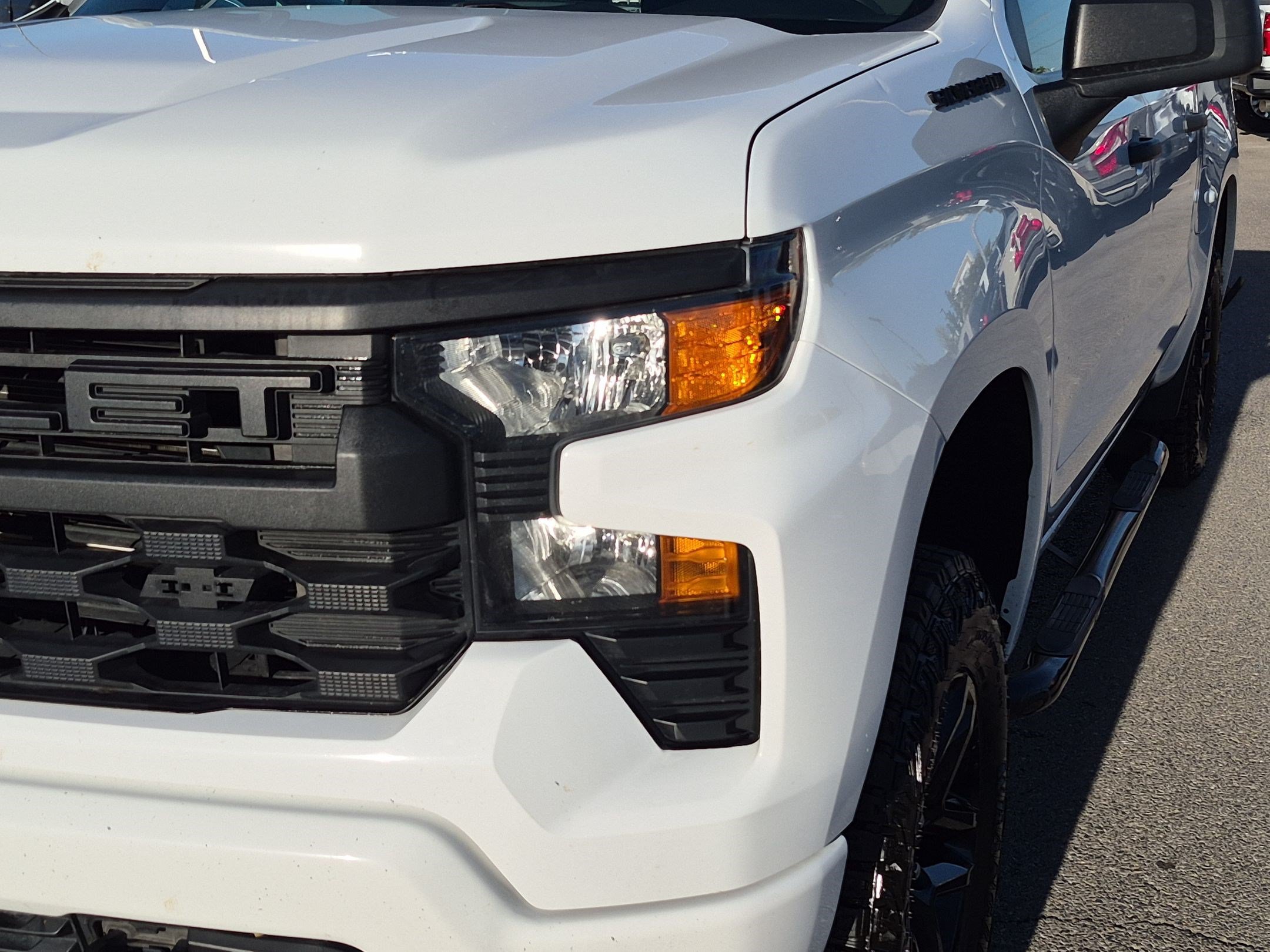 Used 2022 Chevrolet Silverado 1500 Custom w/ LPO, Dark Essentials Package AWD/4WD image 10