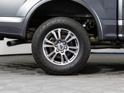 Used 2019 Ford F150 Lariat image 44