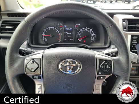 Used 2024 Toyota 4Runner SR5 AWD/4WD image 33
