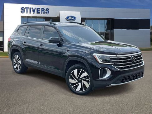 Used 2024 Volkswagen Atlas SE FWD image 1