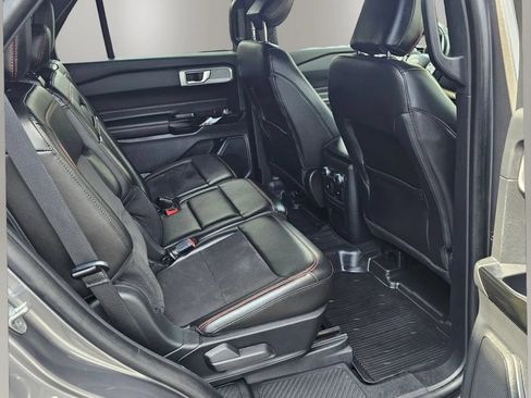 Used 2022 Ford Explorer ST-Line AWD/4WD image 9