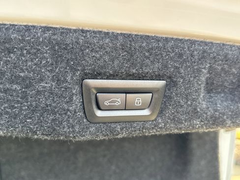 New 2026 BMW 550e xDrive w/ Executive Package AWD/4WD image 25