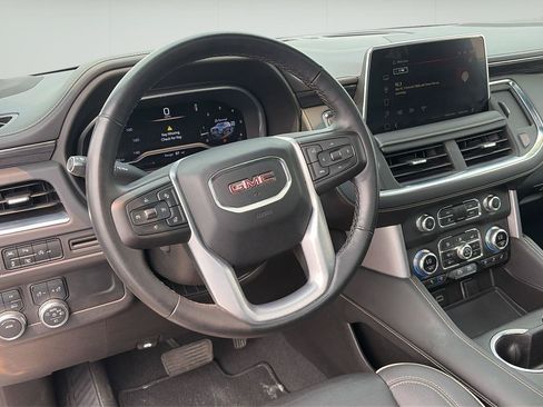 Used 2023 GMC Yukon SLT w/ SLT Premium Package AWD/4WD image 20