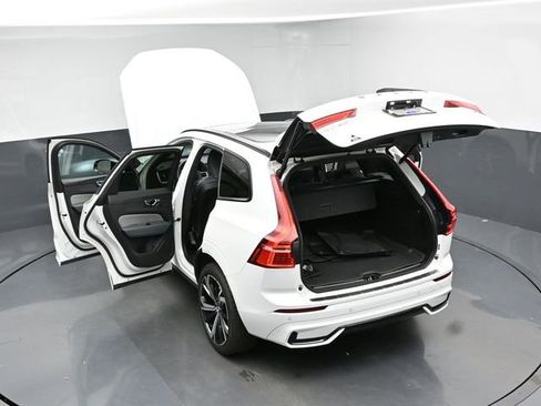 Used 2022 Volvo XC60 B6 R-Design w/ Protection Package Premier image 49