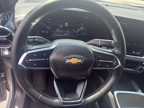 Used 2025 Chevrolet Equinox LT FWD image 15