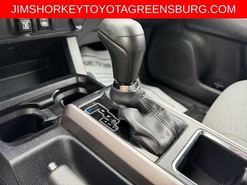 Used 2019 Toyota Tacoma SR5 AWD/4WD image 21