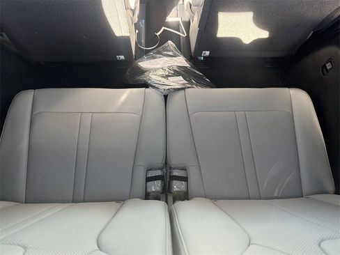 New 2026 Kia Sorento SX Prestige image 32