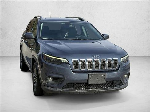 Used 2020 Jeep Cherokee Latitude Plus image 5