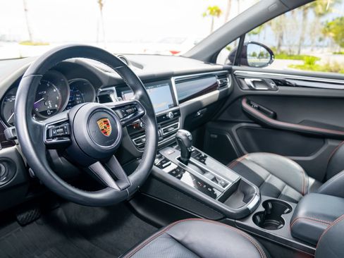 Used 2022 Porsche Macan GTS AWD/4WD image 26