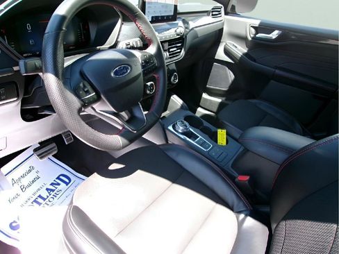 Used 2024 Ford Escape ST-Line FWD image 12