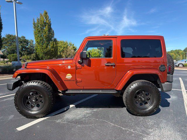 Used 2014 Jeep Wrangler Sahara w/ Connectivity Group AWD/4WD image 9