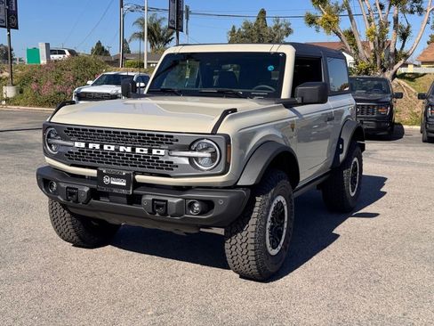 New 2026 Ford Bronco Badlands AWD/4WD image 7